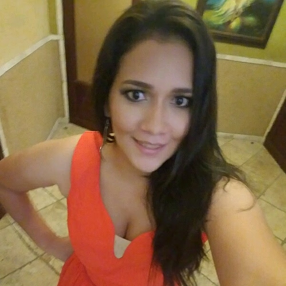 Meet your Posher, Dania